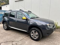 Grau Gebraucht 2015 Dacia Duster SUV | 11.295 € (Fairer Preis)