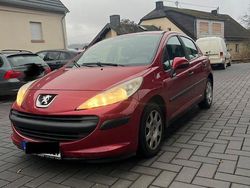 Rot Gebraucht 2006 Peugeot 207 Sport Limousine | 1.799 € (Etwas zu teuer)