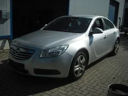 Silber Gebraucht 2010 Opel Insignia Selection Limousine | 3.999 € (Fairer Preis)