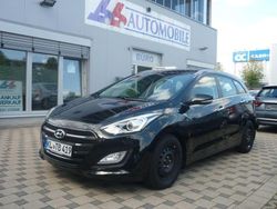 Schwarz Gebraucht 2016 Hyundai i30 Edition Kombi | 9.900 € (Fairer Preis)