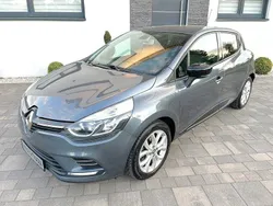 Grau Gebraucht 2019 Renault Clio IV Collection Limousine | 9.999 € (Fairer Preis)