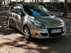 Gold Gebraucht 2010 Renault Scénic III Van / Kleinbus | 4.000 € (Etwas zu teuer)