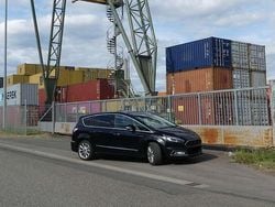 Schwarz Gebraucht 2017 Ford S-MAX Vignale Van / Kleinbus | 13.800 € (Fairer Preis)