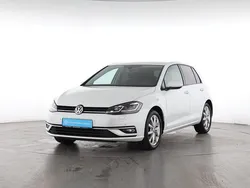 Weiß Gebraucht 2017 VW Golf VII Highline Limousine | 15.940 € (Fairer Preis)