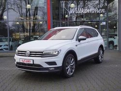 Weiß Gebraucht 2017 VW Tiguan Allspace Highline SUV | 27.990 € (Etwas zu teuer)