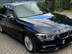 Blau Gebraucht 2015 BMW 330 Limousine | 26.800 €