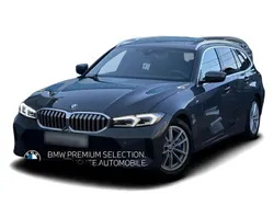 Grau Gebraucht 2024 BMW 330 M Sport Kombi | 61.819 €