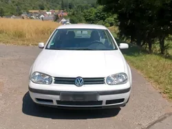 Gebraucht 2000 VW Golf IV Kleinwagen | 1.200 € (Guter Preis)