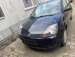 Blau Gebraucht 2005 Ford Fiesta Kleinwagen | 750 € (Guter Preis)