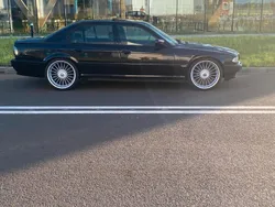 Schwarz Gebraucht 2001 BMW 735 Limousine | 9.999 €