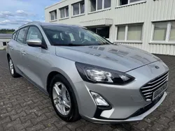 Silber Gebraucht 2021 Ford Focus Cool & Connect Kombi | 16.900 € (Guter Preis)