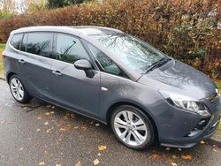 Grau Gebraucht 2013 Opel Zafira Tourer Innovation Van / Kleinbus | 7.450 € (Guter Preis)