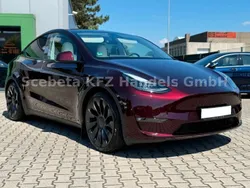 Rot Gebraucht 2023 Tesla Model Y Performance SUV | 54.990 €