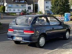 Blau Gebraucht 1994 Suzuki Swift GLS Kleinwagen | 2.175 €