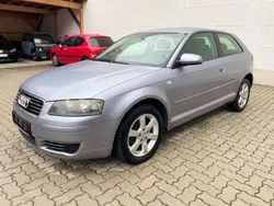Akoyasilber Gebraucht 2004 Audi A3 Attraction Limousine | 2.990 € (Fairer Preis)