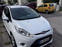 Weiß Gebraucht 2010 Ford Fiesta Sport Limousine | 3.600 €