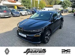 Schwarz (black pearlschwarz) Gebraucht 2022 Renault Mégane Evolution Kleinwagen | 32.989 € (Guter Preis)