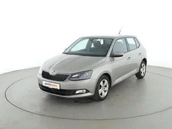 Grau Gebraucht 2016 Skoda Fabia Style Limousine | 13.940 € (Fairer Preis)