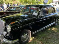 Schwarz Gebraucht 1959 Mercedes W114 SE Limousine | 38.500 €
