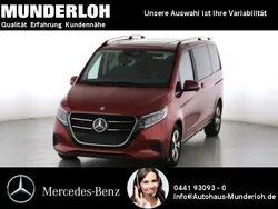 Hyazinthrot metallic Gebraucht 2024 Mercedes V220 Style Van / Kleinbus | 58.900 € (Teuer)
