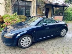 Blau Gebraucht 2003 Audi TT Roadster Sport Cabrio | 3.790 € (Guter Preis)