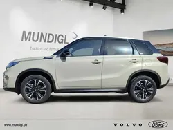 Grün (atlantis turquoise pearl met) Gebraucht 2022 Suzuki Vitara Comfort+ SUV | 21.990 € (Etwas zu teuer)