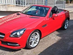 Rot Gebraucht 2015 Mercedes SLK200 Cabrio | 23.900 € (Fairer Preis)