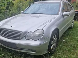 Silber Gebraucht 2001 Mercedes C240 Limousine | 1.600 € (Superpreis)