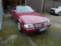 Rot Gebraucht 1991 Mercedes SL300 Cabrio | 19.000 €