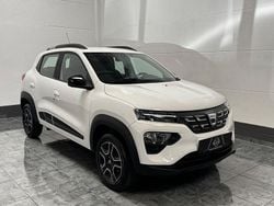 Weiß Gebraucht 2022 Dacia Spring Comfort Kleinwagen | 9.990 € (Guter Preis)