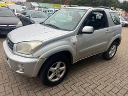 Silber Gebraucht 2001 Toyota RAV4 SUV | 2.900 € (Etwas zu teuer)