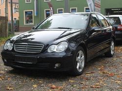 Blau Gebraucht 2006 Mercedes C200 Classic Limousine | 2.550 € (Guter Preis)