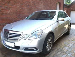 Silber Gebraucht 2009 Mercedes E350 Elegance Limousine | 14.700 € (Fairer Preis)