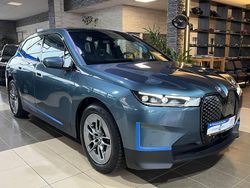 Blau Gebraucht 2023 BMW iX Executive SUV | 58.900 € (Guter Preis)