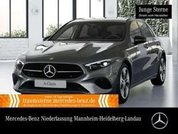Grau Gebraucht 2024 Mercedes A250 Night Limousine | 28.990 € (Guter Preis)