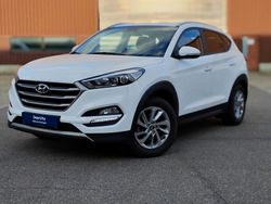 Weiß Gebraucht 2016 Hyundai Tucson Trend SUV | 16.990 € (Etwas zu teuer)