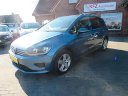 Blau Gebraucht 2015 VW Golf Sportsvan Comfortline Van / Kleinbus | 12.999 € (Fairer Preis)