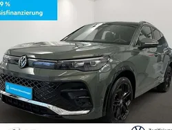 Grün Gebraucht 2024 VW Tiguan R-line SUV | 48.948 € (Superpreis)