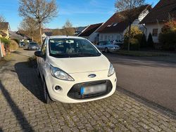 Weiß Gebraucht 2013 Ford Ka Kleinwagen | 2.900 € (Fairer Preis)