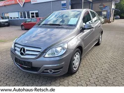 Grau Gebraucht 2011 Mercedes B160 Van / Kleinbus | 7.600 € (Etwas zu teuer)
