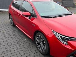 Rot Gebraucht 2019 Toyota Corolla Hybrid Kombi | 17.500 € (Fairer Preis)