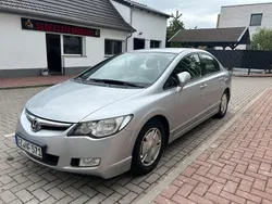 Silber Gebraucht 2007 Honda Civic Hybrid Limousine | 13.000 €