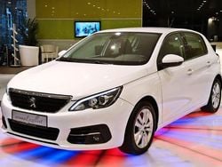Weiß Gebraucht 2021 Peugeot 308 Active Limousine | 12.750 € (Guter Preis)