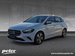 Digitalweiß Gebraucht 2022 Mercedes B200 Progressive Van / Kleinbus | 24.870 € (Guter Preis)