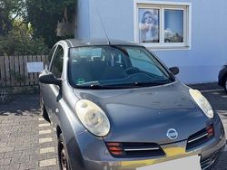 Grau Gebraucht 2003 Nissan Micra Acenta Limousine | 2.000 € (Etwas zu teuer)