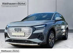 Grau Gebraucht 2022 Audi Q4 e-tron SUV | 25.890 € (Fairer Preis)