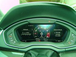 Grau Gebraucht 2019 Audi SQ5 SUV | 38.900 € (Guter Preis)