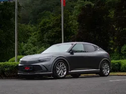 Grau Gebraucht 2022 Genesis GV60 SUV | 39.900 € (Fairer Preis)