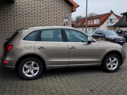 Gold Gebraucht 2010 Audi Q5 SUV | 10.900 € (Teuer)
