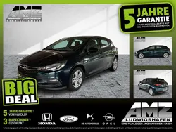Smaragd gruen (mi) Gebraucht 2017 Opel Astra Active Limousine | 11.990 € (Guter Preis)